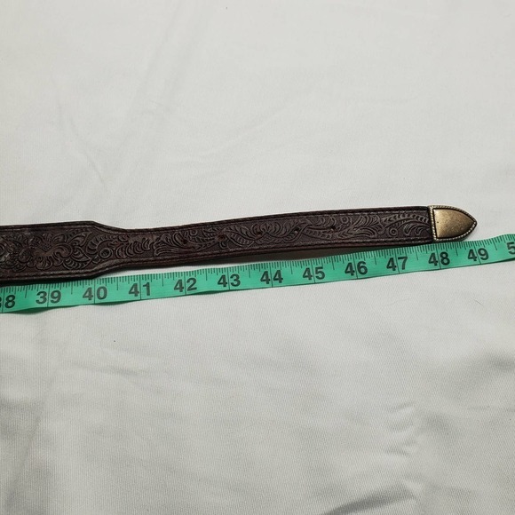 Leather Tooled Cowhide Belt Size 44 Brown With Silver Buckle MAde in The USA - Picture 9 of 11